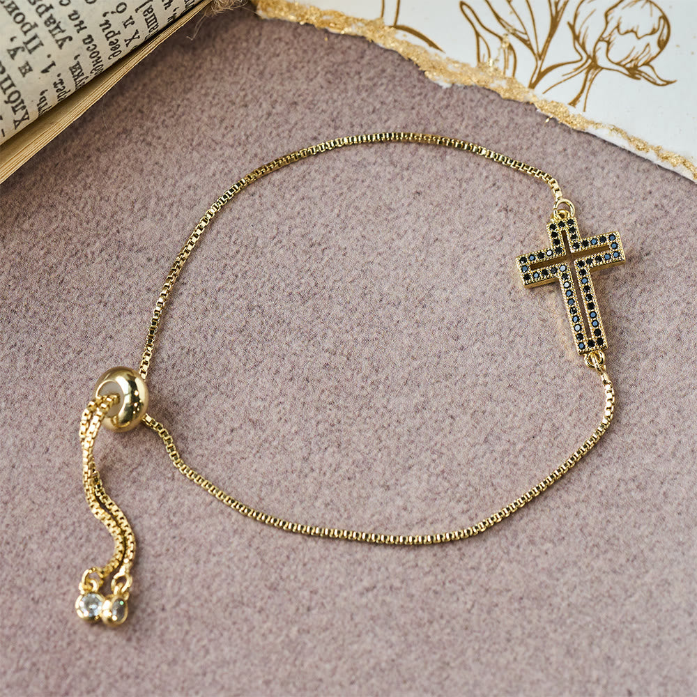 Pulsera con Cruz de Zirconia Dorada/Plateada/Negra: Encarna la Gracia de la Cruz