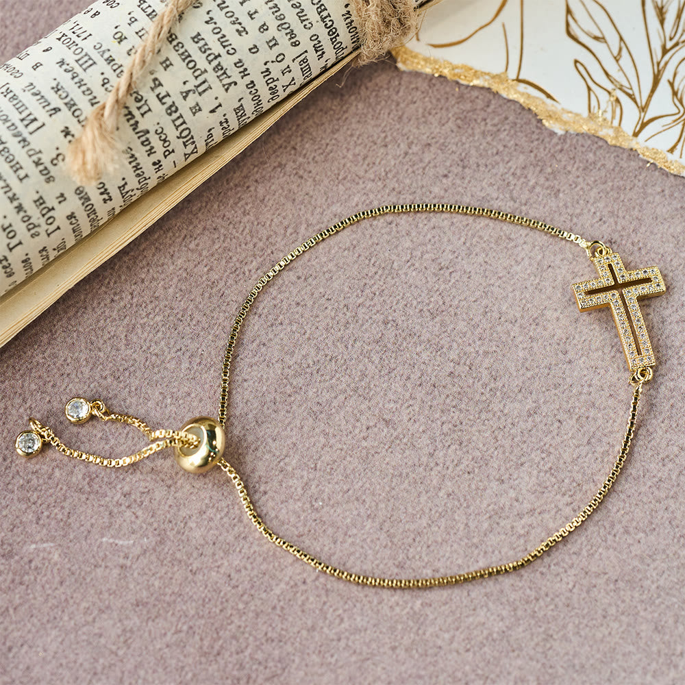 Pulsera con Cruz de Zirconia Dorada/Plateada/Negra: Encarna la Gracia de la Cruz