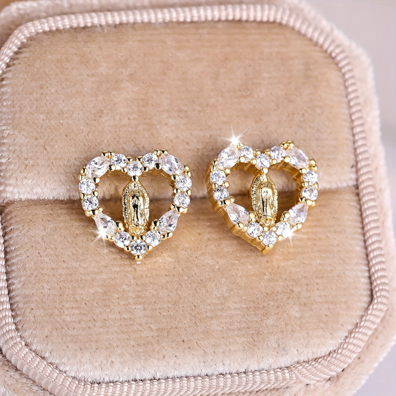 Pendientes de botón de Nuestra Señora en forma de corazón: estilos de circonita de colores y brillantes transparentes