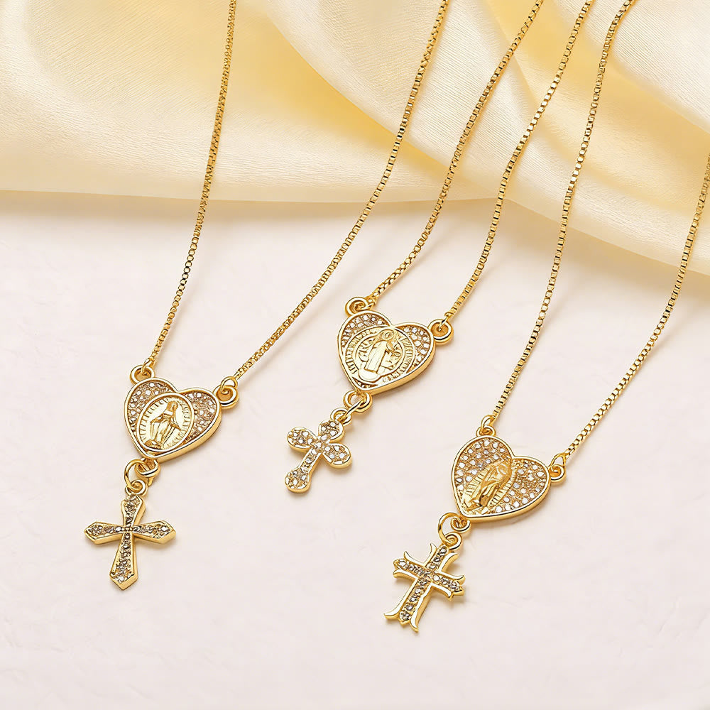 Collar con Colgante de Corazón en Cruz de Nuestra Señora y San Benito con Circonitas: Gracia Divina para el Uso Diario