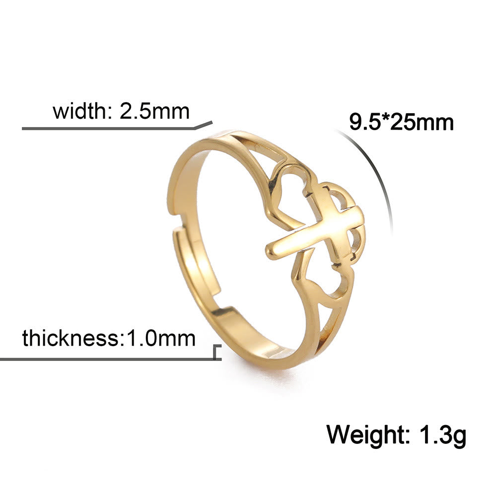 Anillo con diseño de cruz y corazón calado: un símbolo del amor de Cristo y la devoción fiel