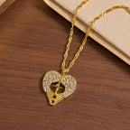 Collar de Corazón con Circonitas y Alas de Ángel: Un Símbolo de Amor Divino y Gracia