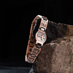 Pulsera de eslabones con cruz grabada: Un símbolo de fuerza y fe divinas