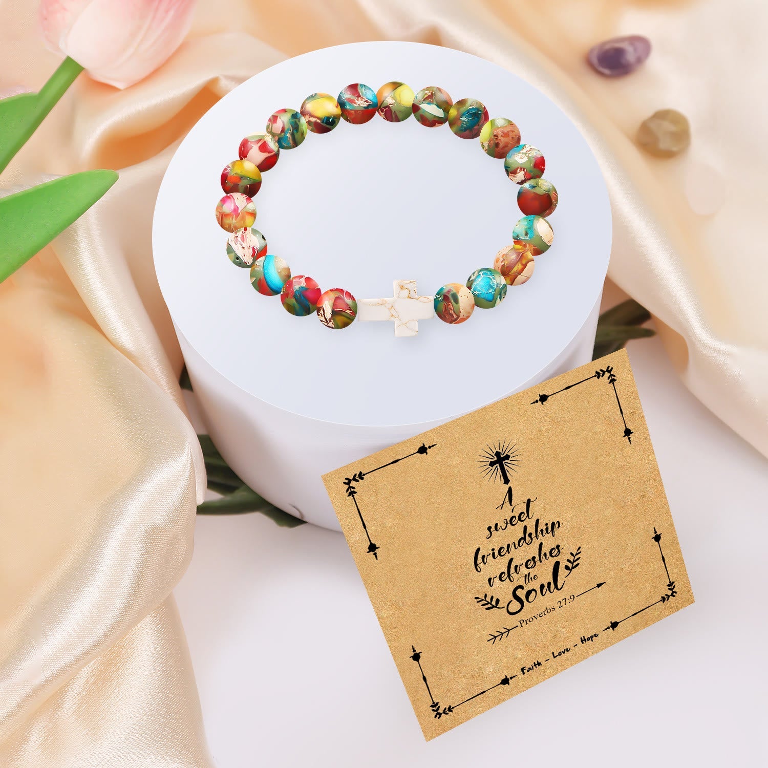 Pulsera de cruz de piedra natural con tarjeta de Proverbios 27:9: un símbolo de amistad divina y gracia