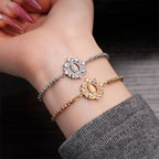 Pulsera con cuentas de circonita y halo de la Medalla Milagrosa de Nuestra Señora: Emblema de protección y gracia divinas