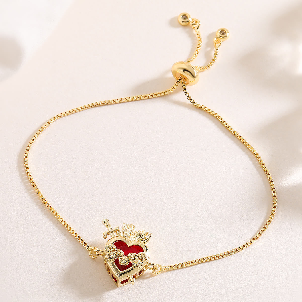 Elegante pulsera devocional del Sagrado Corazón: encarna el amor de Cristo y la fortaleza espiritual