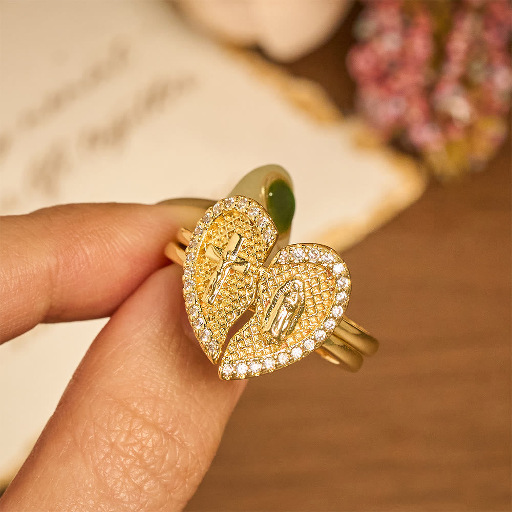 Anillo Ajustable Corazón Partido Cruz Clásica: Símbolo de Esperanza y Salvación Eterna