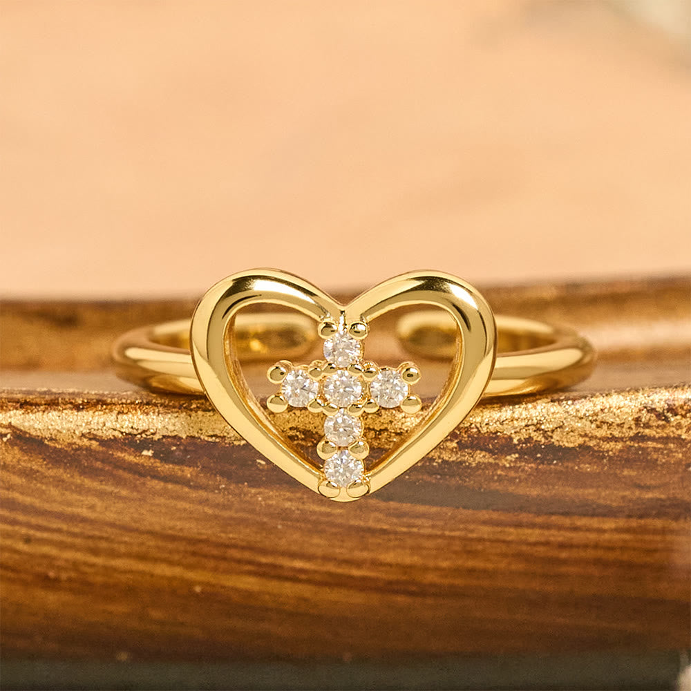 Anillo Abierto Corazón Cruz Elegante: Emblema De Fe Devota y Guía Celestial