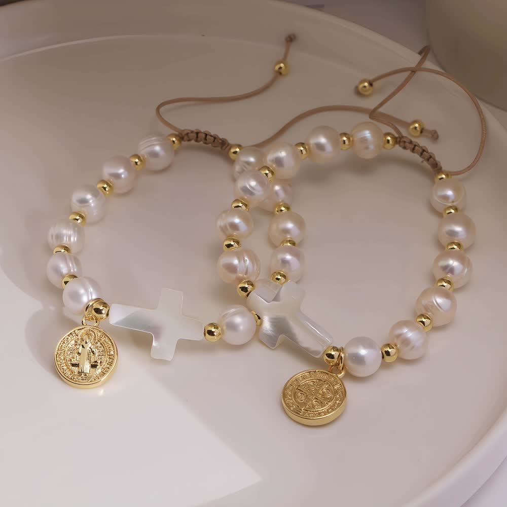 Elegante Pulsera Ajustable de Cristal con Medalla de San Benito: Joyería de Bendición Espiritual