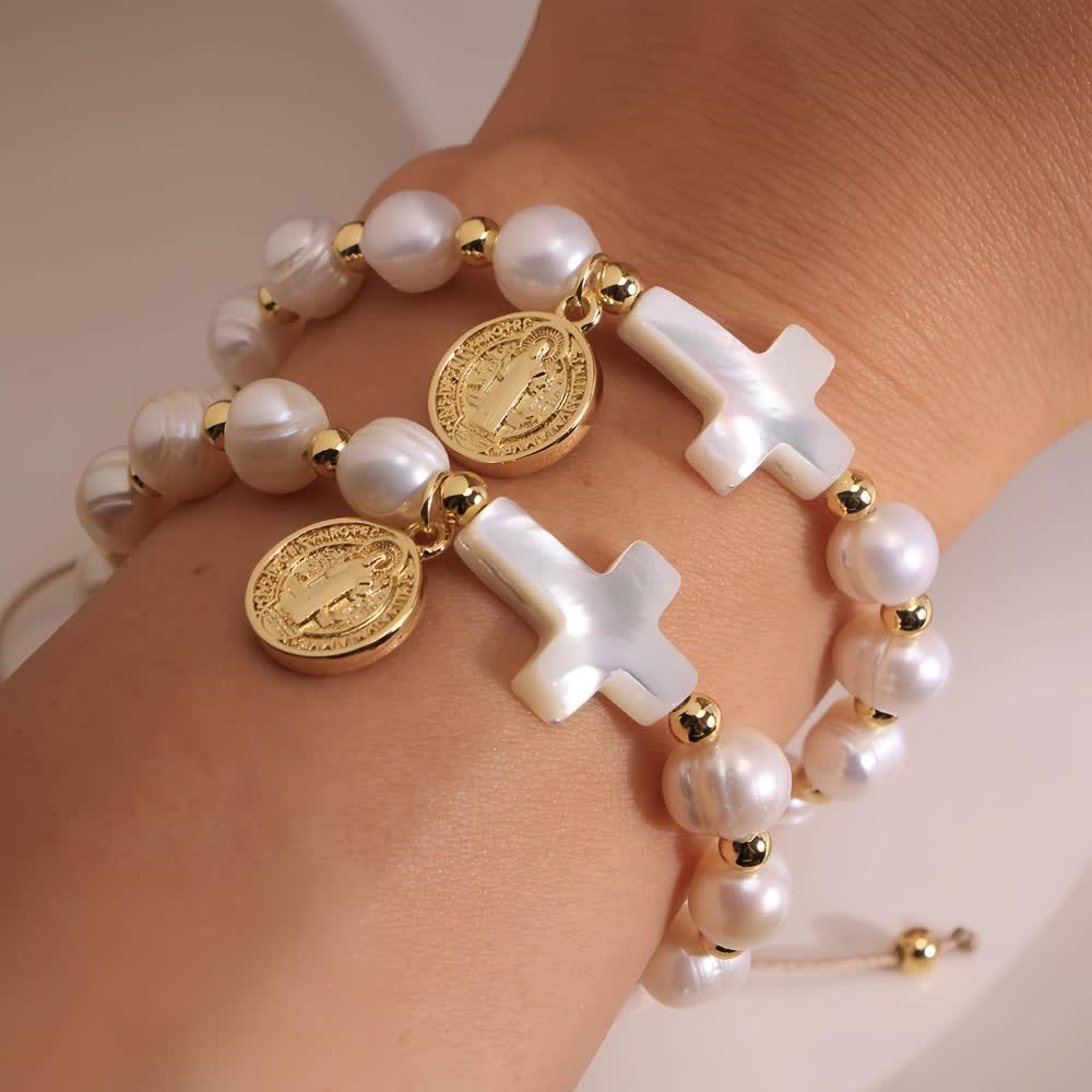Elegante Pulsera Ajustable de Cristal con Medalla de San Benito: Joyería de Bendición Espiritual