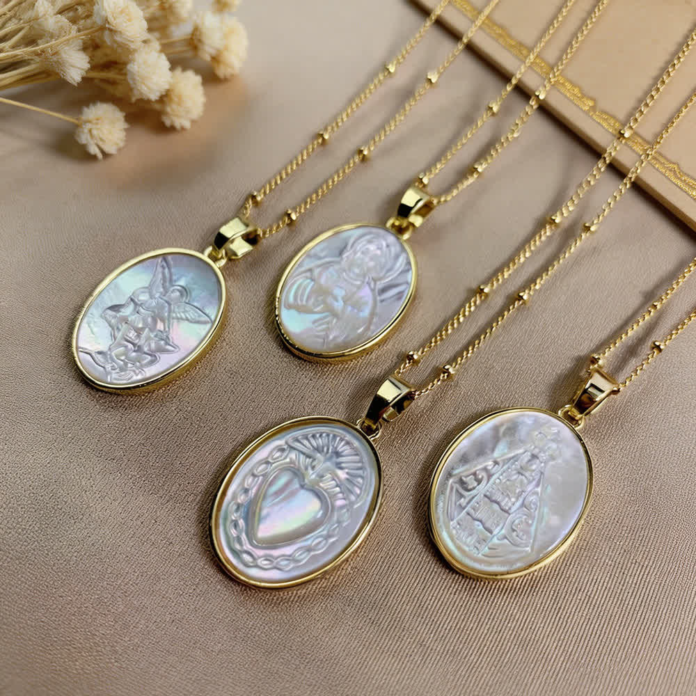 Collar de perlas blancas naturales de la Santa: Sagrado Corazón, Jesús, Nuestra Señora y San Miguel