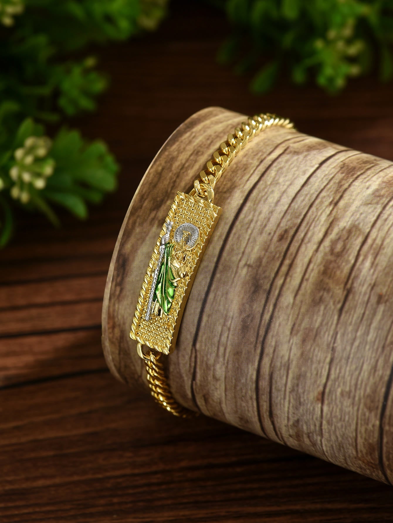 Colección de pulseras chapadas en cobre de San Judas: Emblema de esperanza divina y gracia milagrosa