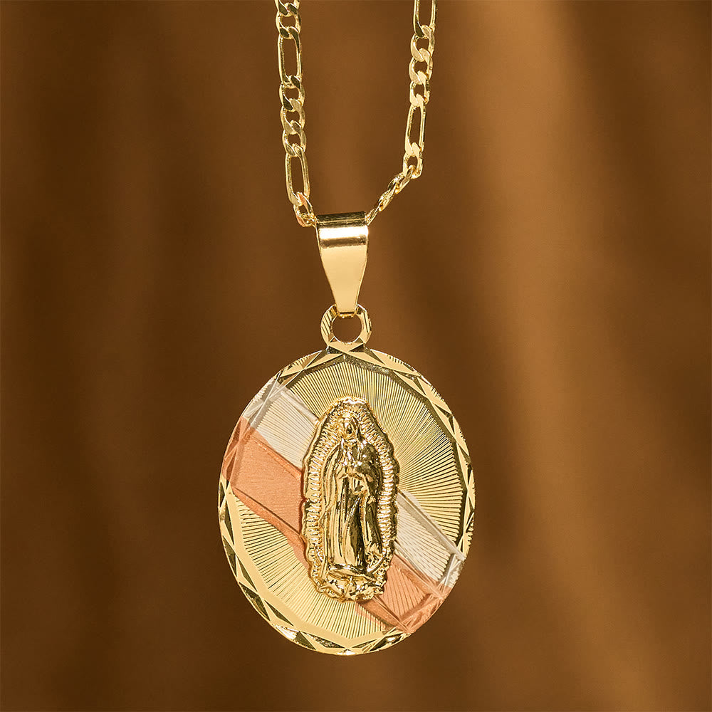 Collar con medallón ovalado de la Virgen María radiante de cuatro estilos: una muestra de bendición celestial