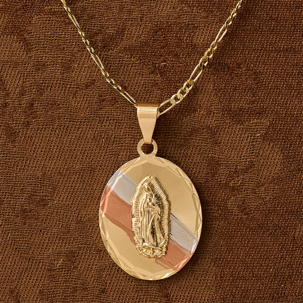 Collar con medallón ovalado de la Virgen María radiante de cuatro estilos: una muestra de bendición celestial