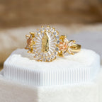 Anillo de circonia con rosa floral de Nuestra Señora radiante: Lleva la luz del amor maternal