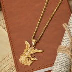 Collar con colgante de San Miguel Arcángel bicolor: Emblema de protección divina