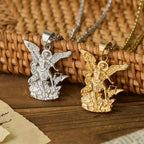 Collar con colgante de San Miguel Arcángel bicolor: Emblema de protección divina