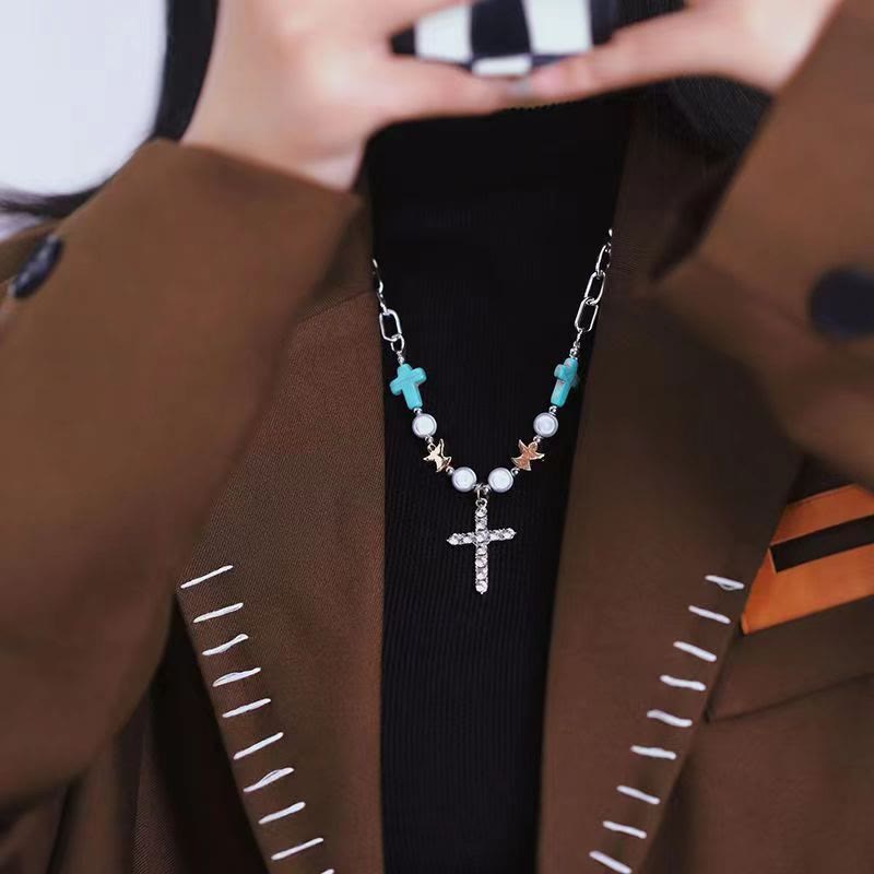 Pulsera/Collar de Titanio con Cruz de Circonita Turquesa Hecha a Mano