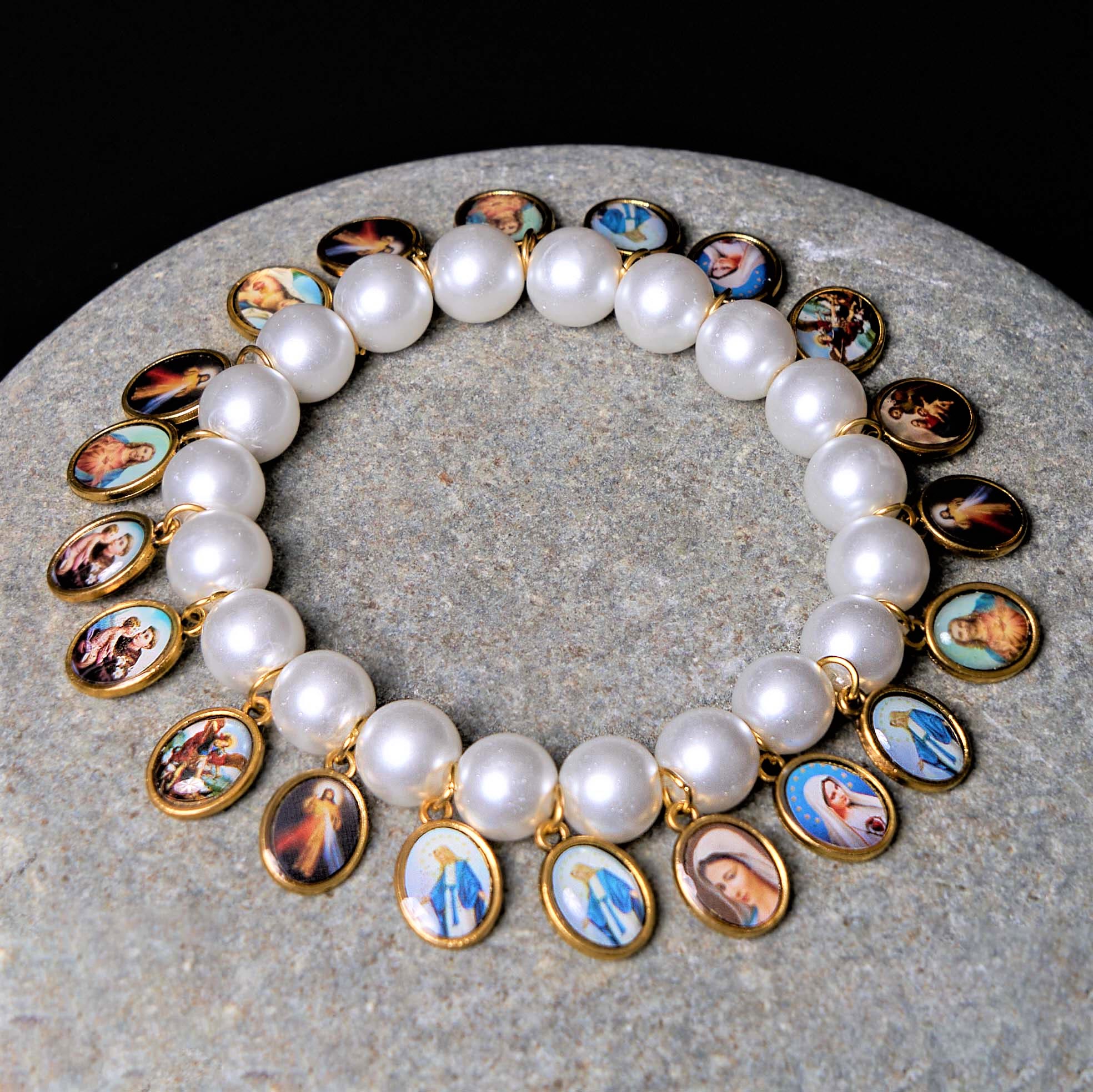 Pulsera de perlas con cruces y medallas de Jesús y María de estilo retro