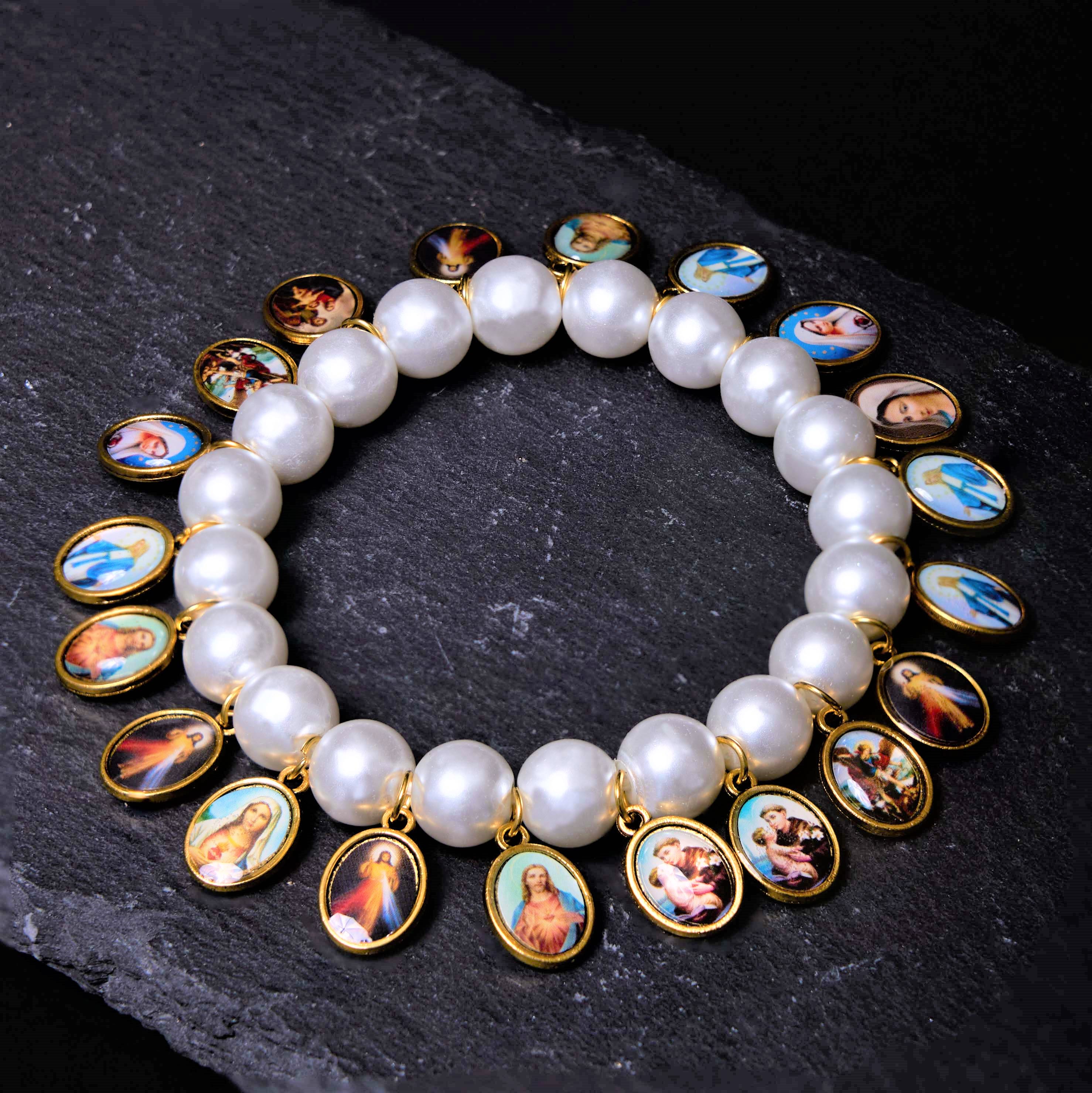Pulsera de perlas con cruces y medallas de Jesús y María de estilo retro